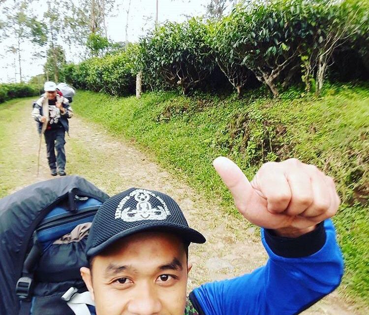 Pendaki Amatir, Makam dan Gunung Burangrang