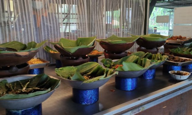 Prasmanan ala Rumah Makan Warung Nangka Cijambe Subang