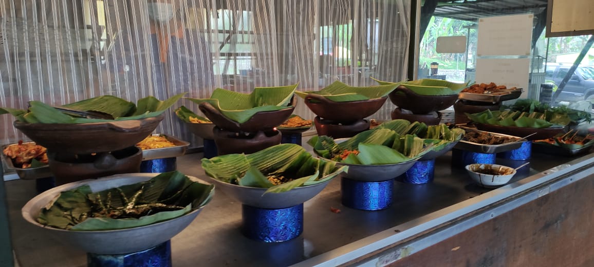 Prasmanan ala Rumah Makan Warung Nangka Cijambe Subang