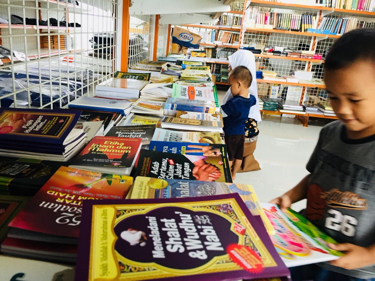 Pikinik ke Toko Buku