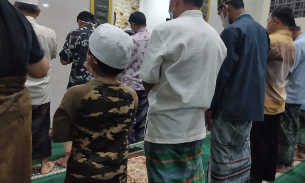 Ketika Mengajak Anak ke Masjid